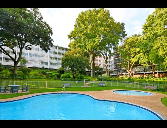 2 BEDROOM APARTMENT FOR SALE IN ATHOLL